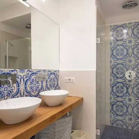 White House - Casa Apartamento *