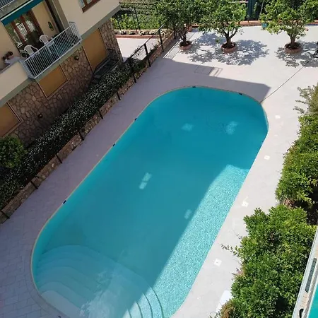 White House - Casa Apartamento